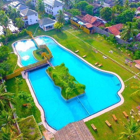 Amaluna Resorts Негомбо Экстерьер фото